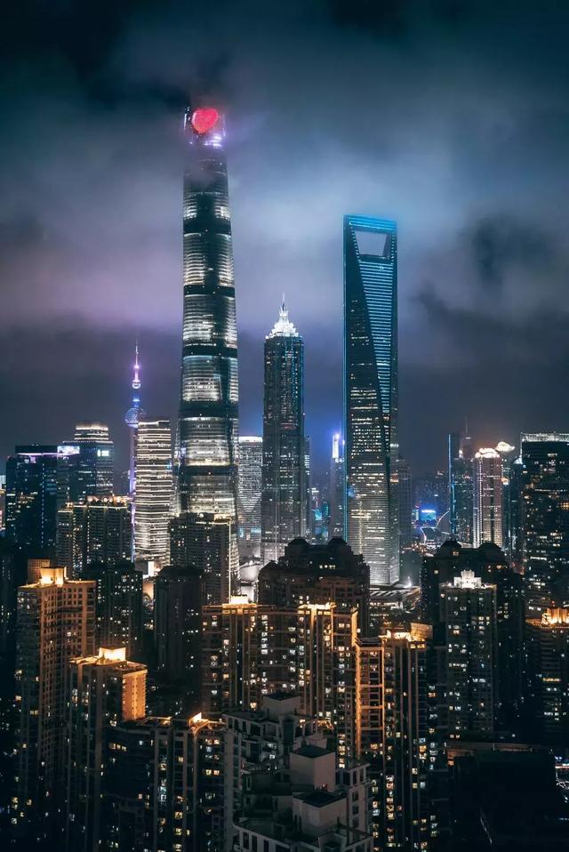 家具都能走秀，辦公裝修怎么不能沒(méi)有流行趨勢