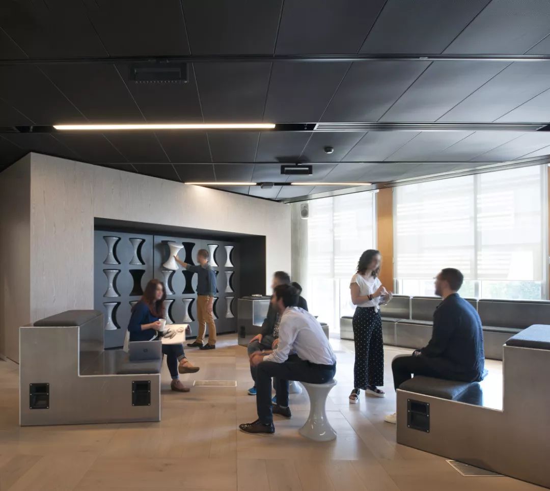 賞析丨如何從設計細節體現企業(yè)的品牌文化(圖8)