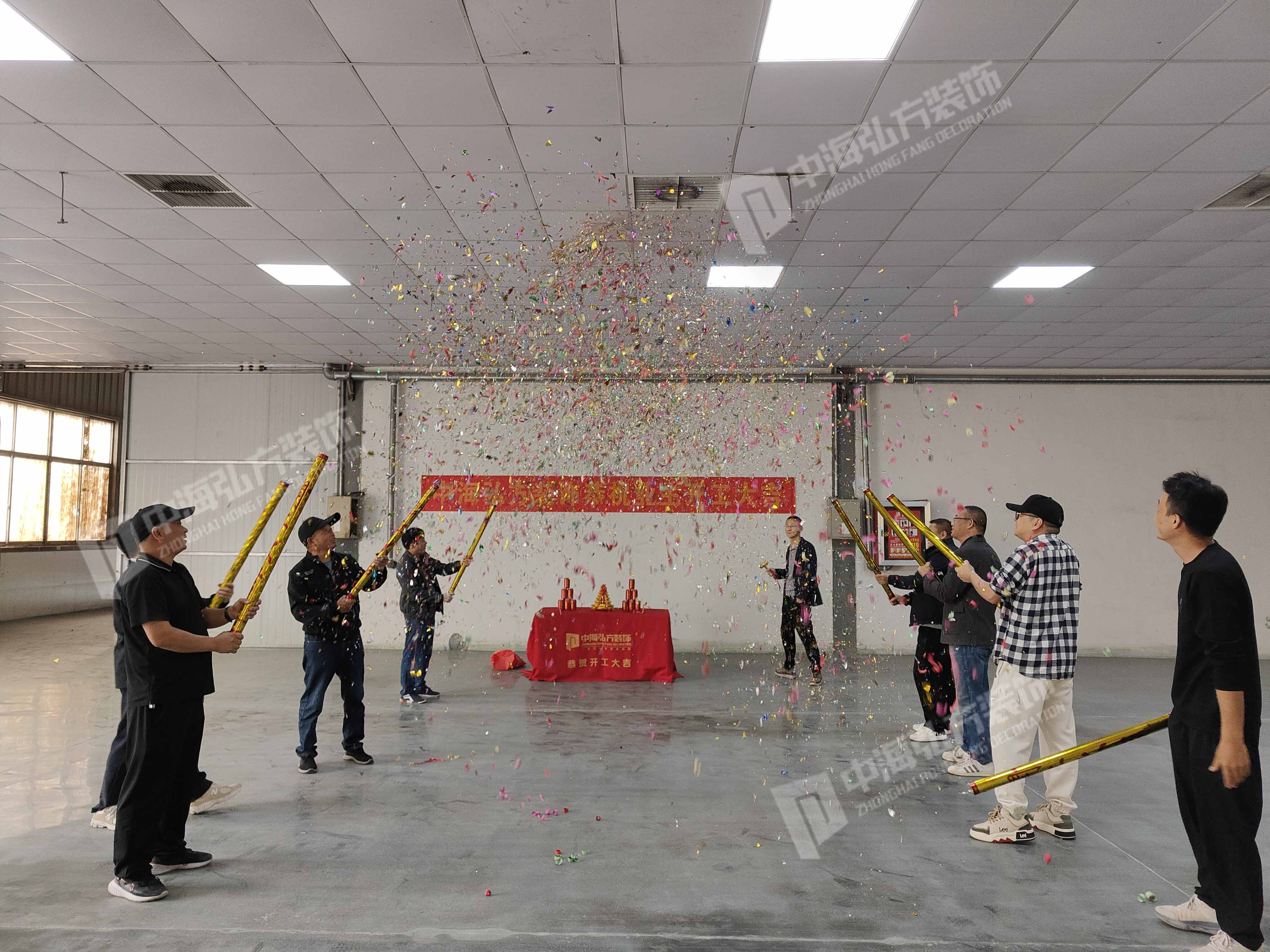 【喜訊】熱烈祝賀南京某電子商務(wù)5000㎡廠(chǎng)房裝修開(kāi)工大吉(圖1)